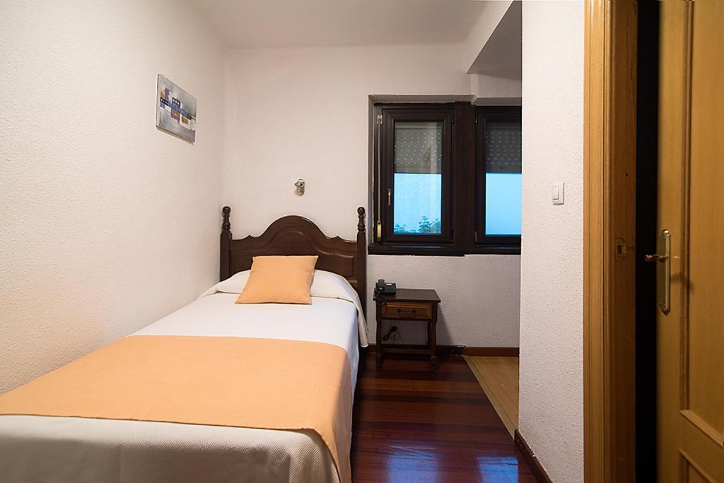 Hotel La Rambla Biescas  Exterior foto