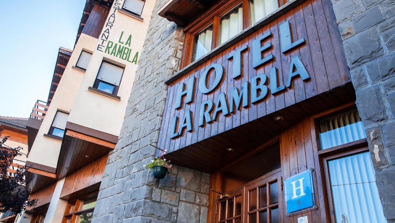 Hotel La Rambla Biescas  Exterior foto
